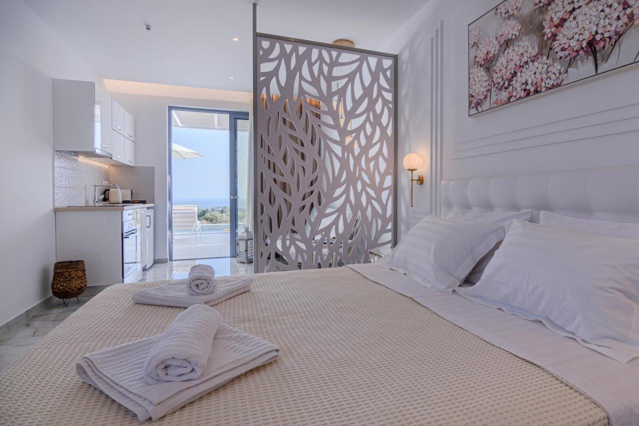 Dionisos Suites Lixouri Dış mekan fotoğraf