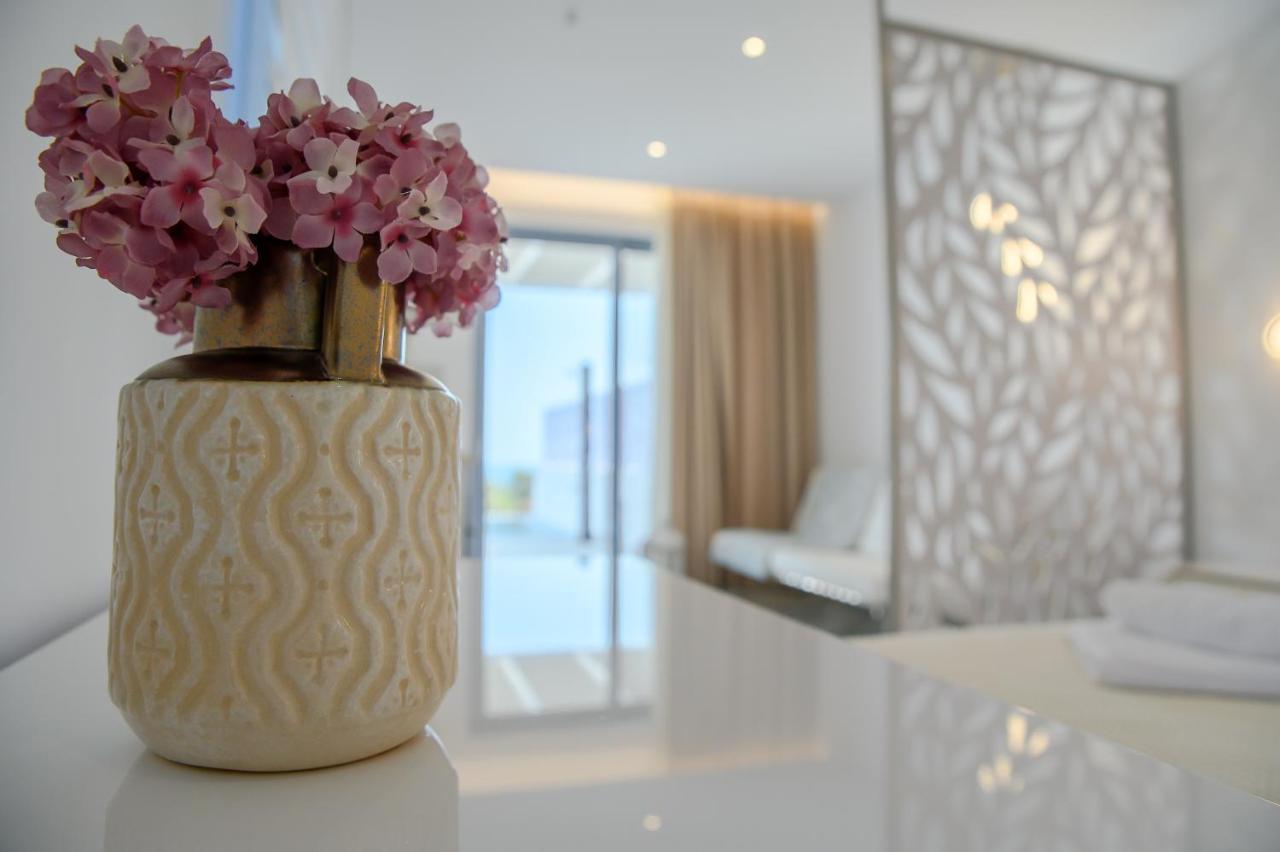 Dionisos Suites Lixouri Dış mekan fotoğraf
